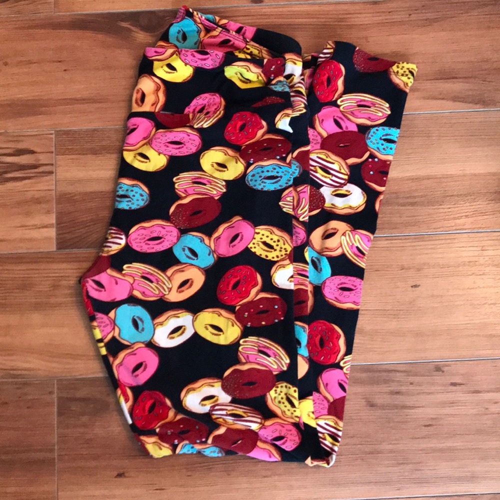 LuLaRoe OS leggings